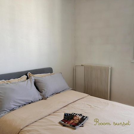 Parishuit Apartment Тие Екстериор снимка
