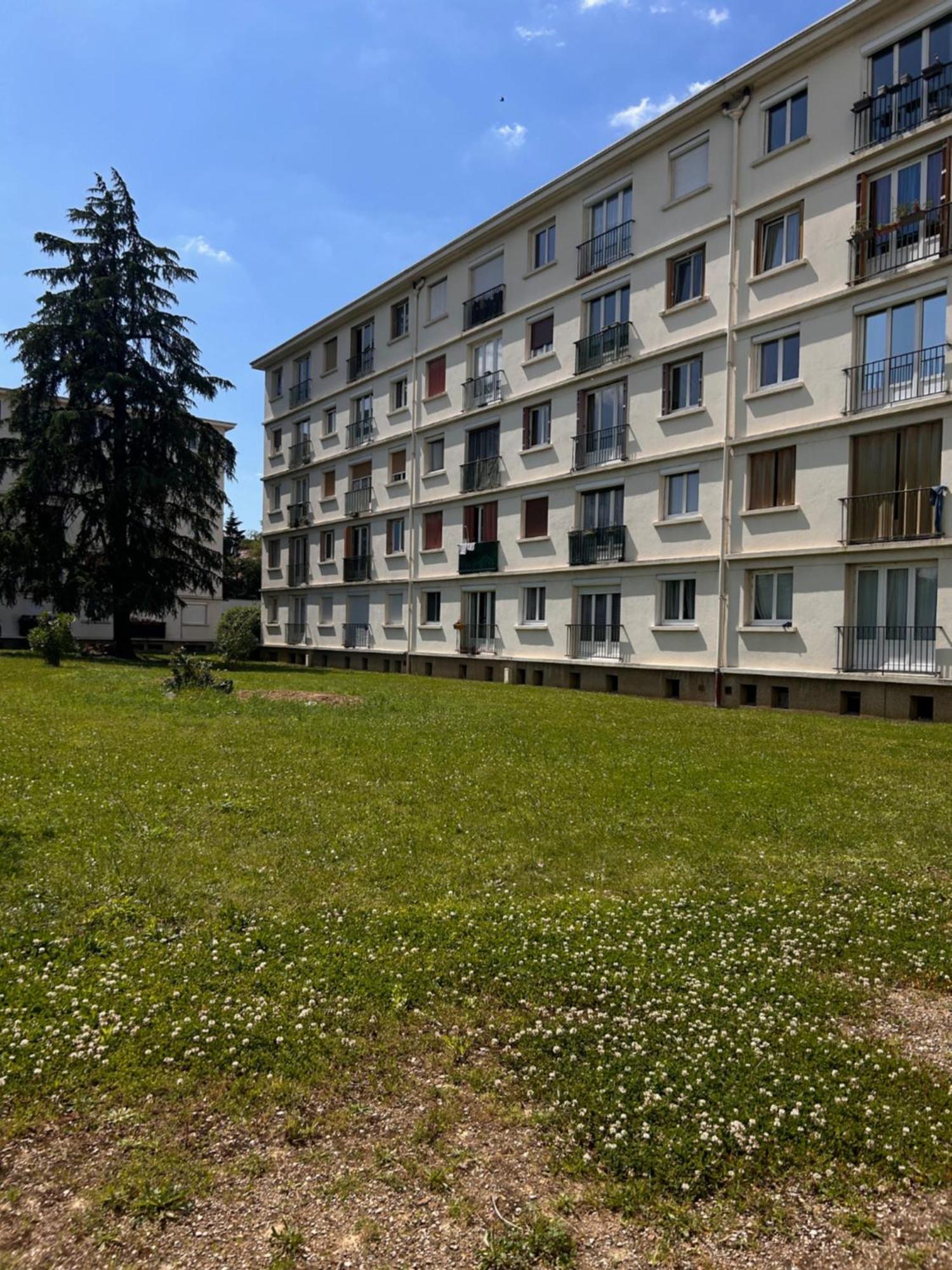 Parishuit Apartment Тие Екстериор снимка